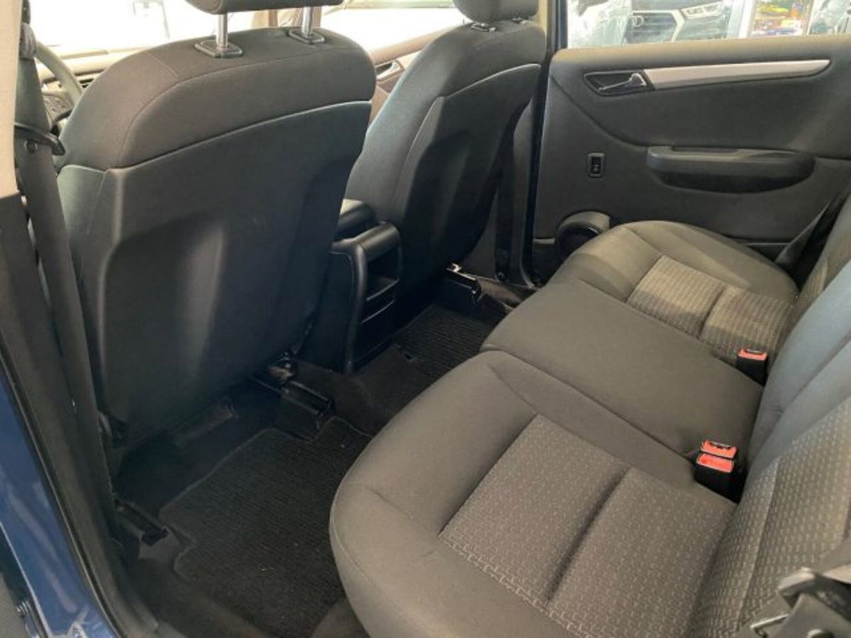 Mercedes-Benz Classe B 180 NGT BlueEFFICIENCY (9)