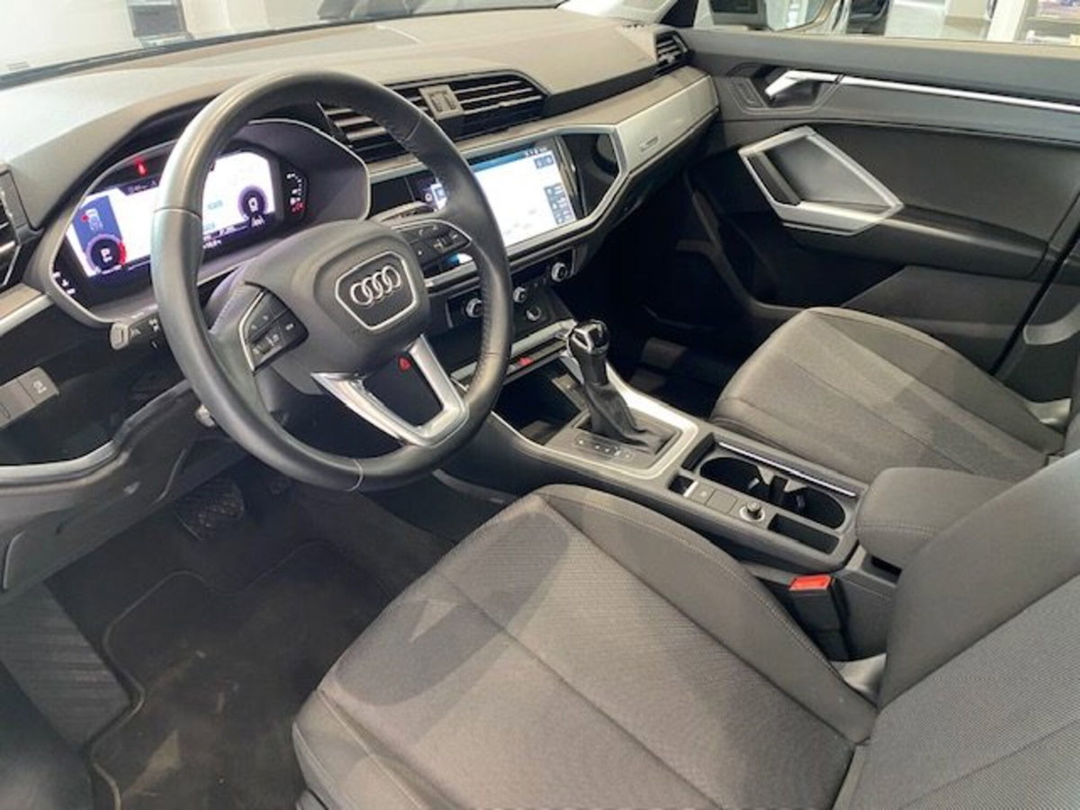 Audi Q3 Sportback 35 TDI quattro S tronic Business Plus (11)