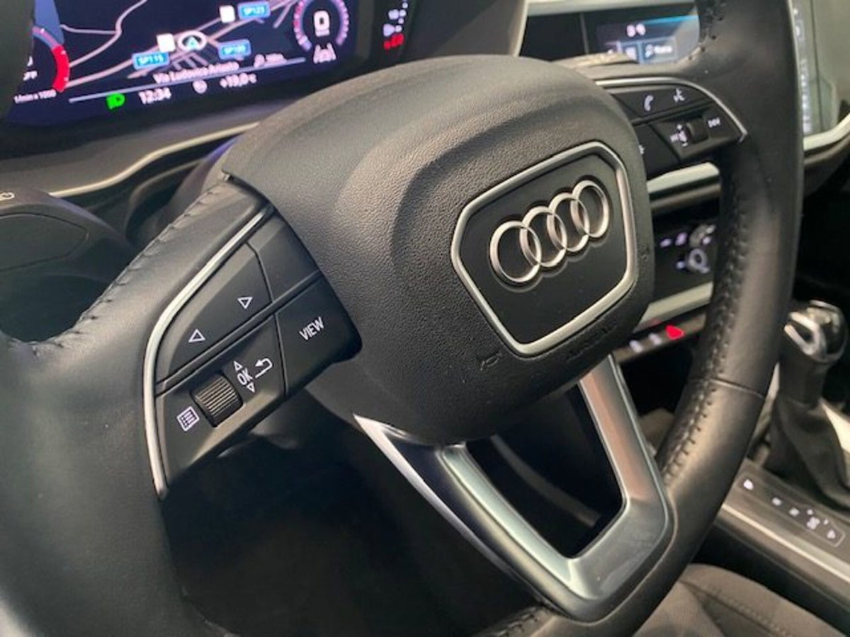 Audi Q3 Sportback 35 TDI quattro S tronic Business Plus (12)