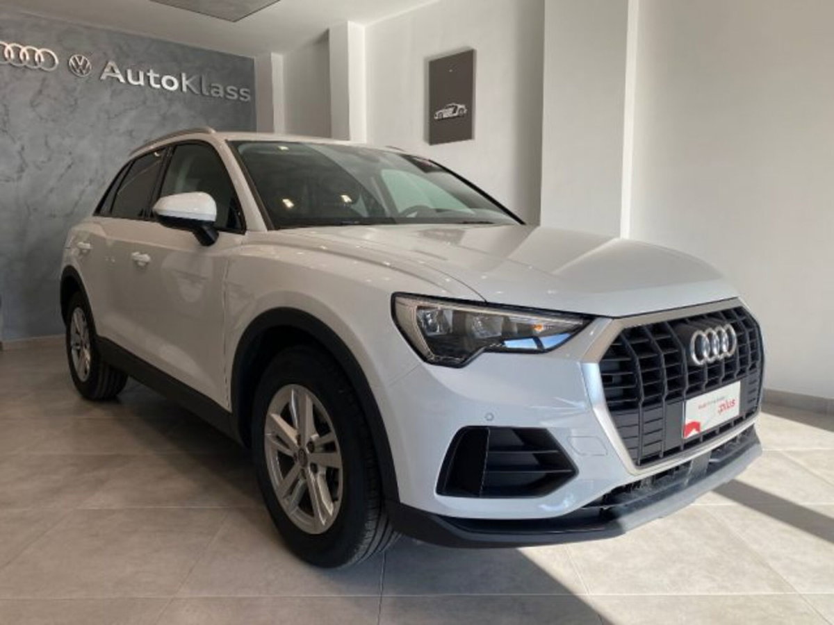 Audi Q3 Sportback 35 TDI quattro S tronic Business Plus (2)