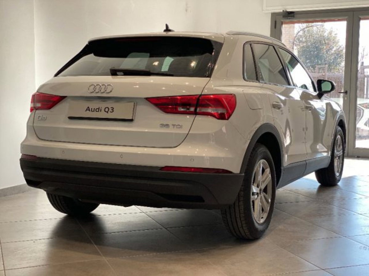 Audi Q3 Sportback 35 TDI quattro S tronic Business Plus (7)