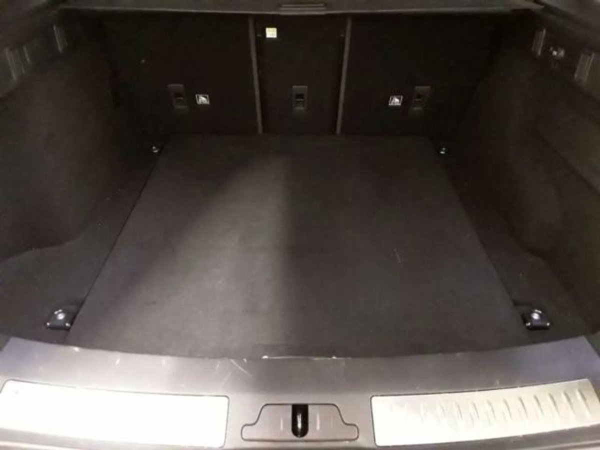Land Rover Range Rover Velar 3.0 V6 SD6 300 CV R-Dynamic (11)