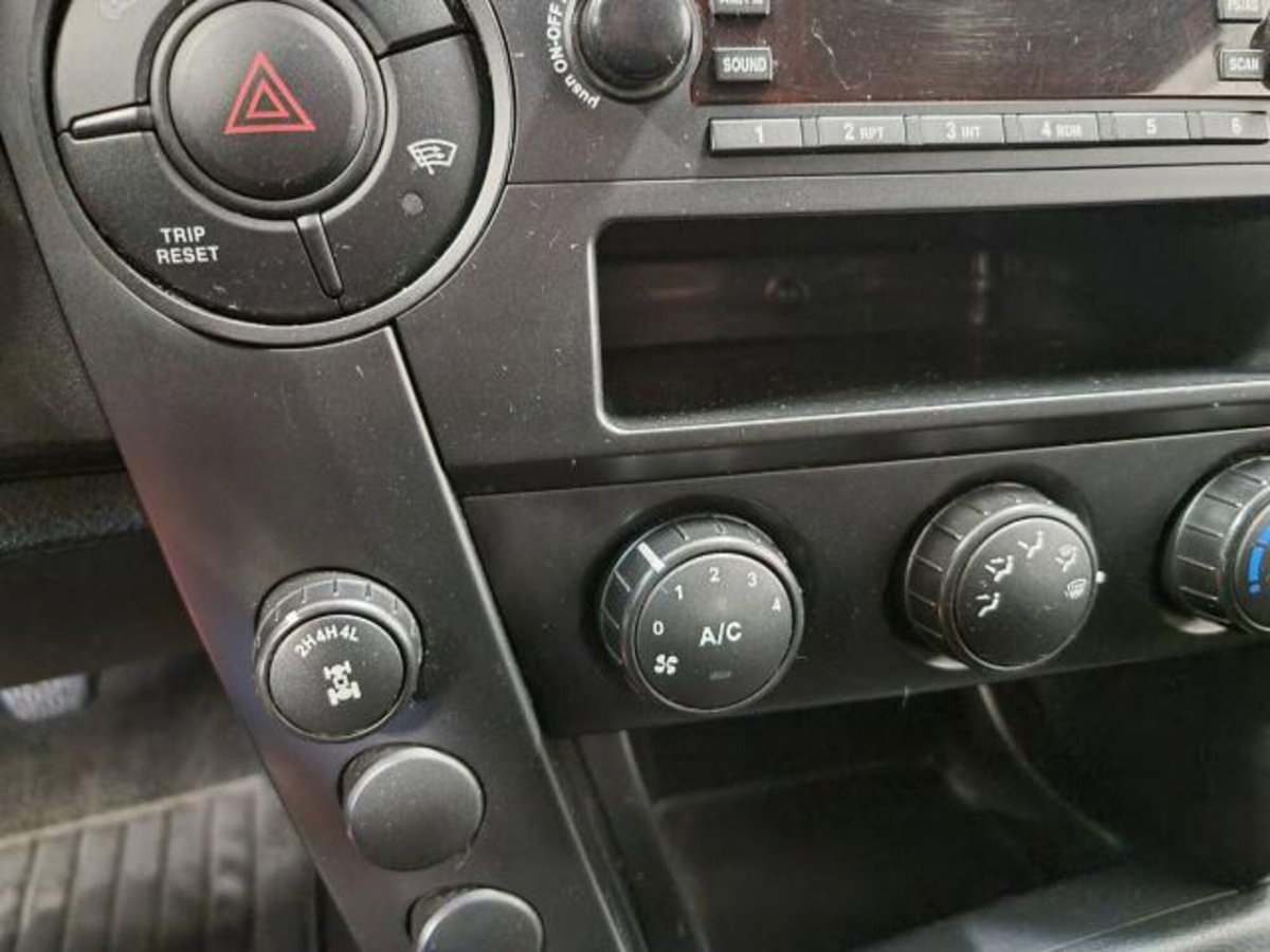 Ssangyong Actyon 2.0 XDi 4WD Plus (13)