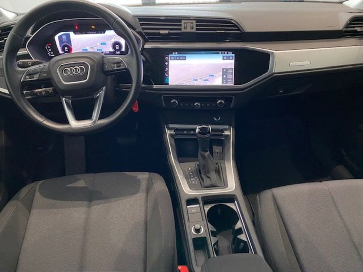 Audi Q3 35 TDI Business (9)