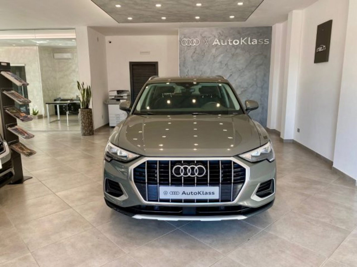 Audi Q3 35 TDI Business (3)