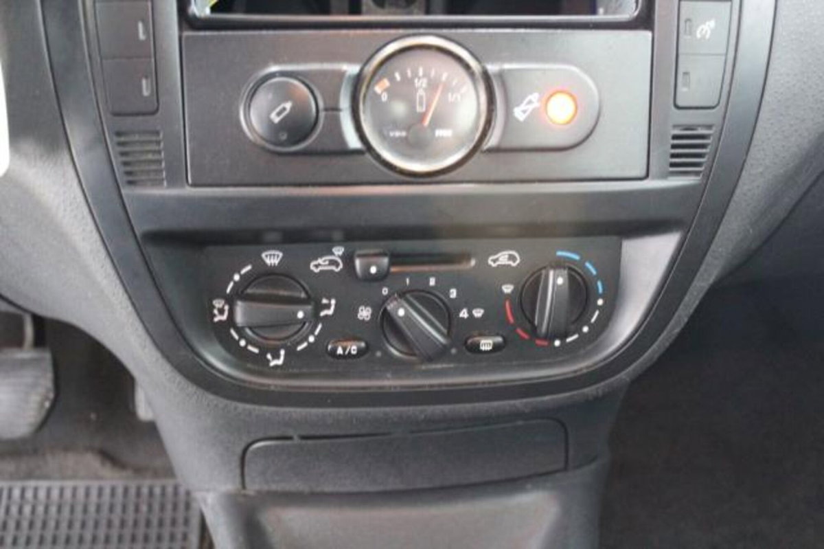 Citroen C3 1.4 Perfect Bi Energy M (14)