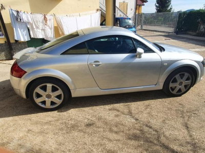 Audi TT Coupé 1.8 T 20V 225 CV cat quattro (8)