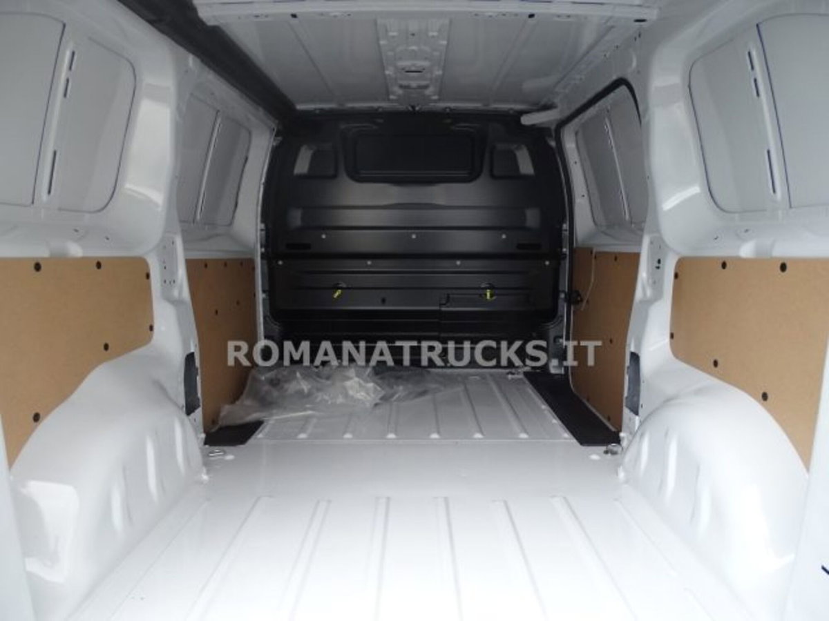 Peugeot Expert Furgone std 1.5 diesel 120cv S&S (9)