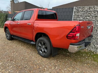 Toyota Hilux 2.D-4D 4WD 2 porte Extra Cab Lounge (3)