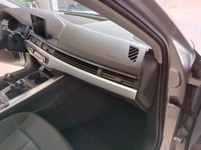 Audi A4 Avant 2.0 TDI 150 CV Sport (14)