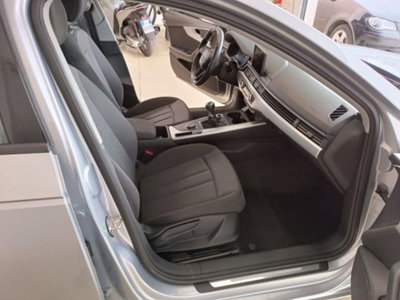 Audi A4 Avant 2.0 TDI 150 CV Sport (15)