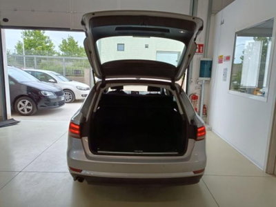Audi A4 Avant 2.0 TDI 150 CV Sport (18)