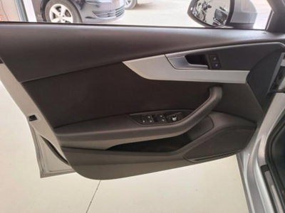 Audi A4 Avant 2.0 TDI 150 CV Sport (7)