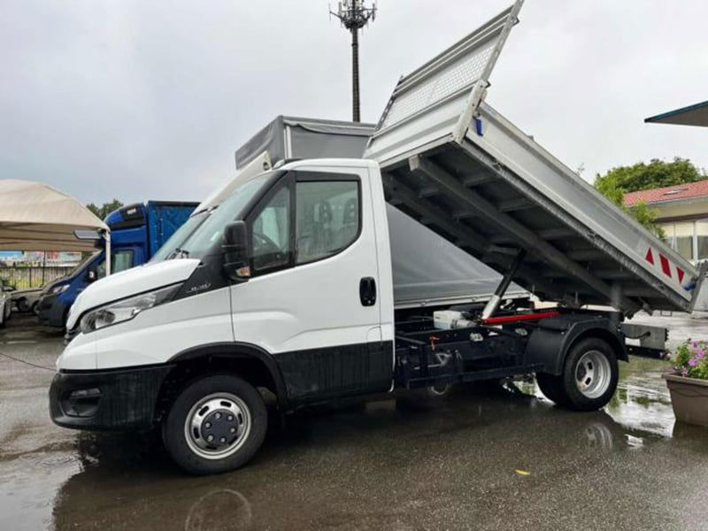 Iveco Daily Telaio 35C14 BTor 2.3 HPT PC-RG Cabinato 