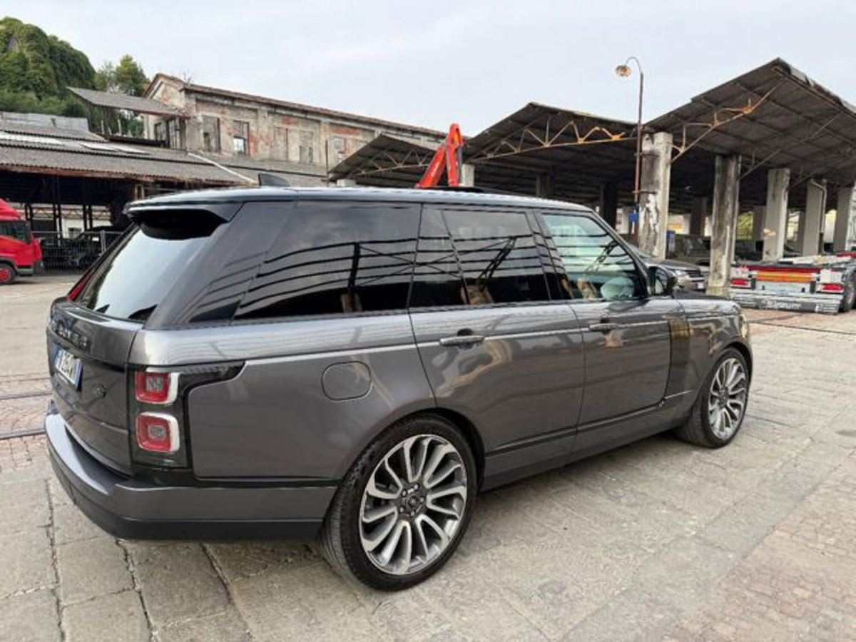 Land Rover Range Rover 3.0 TDV6 Vogue (10)