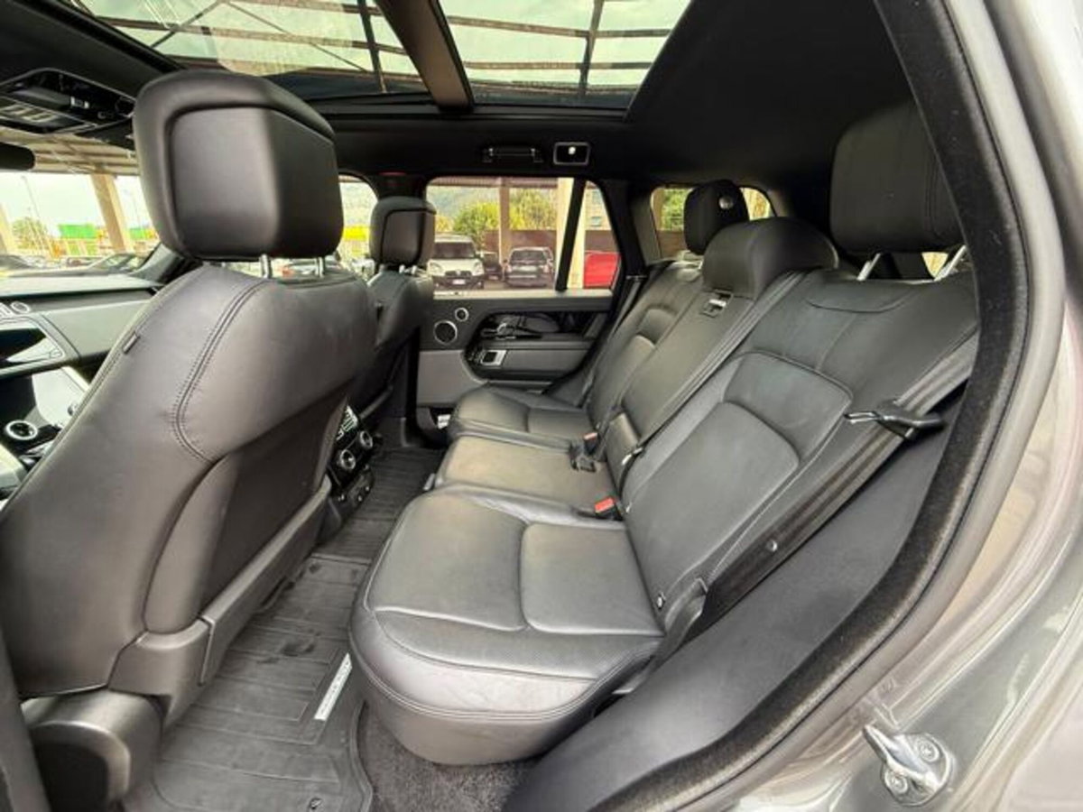 Land Rover Range Rover 3.0 TDV6 Vogue (13)