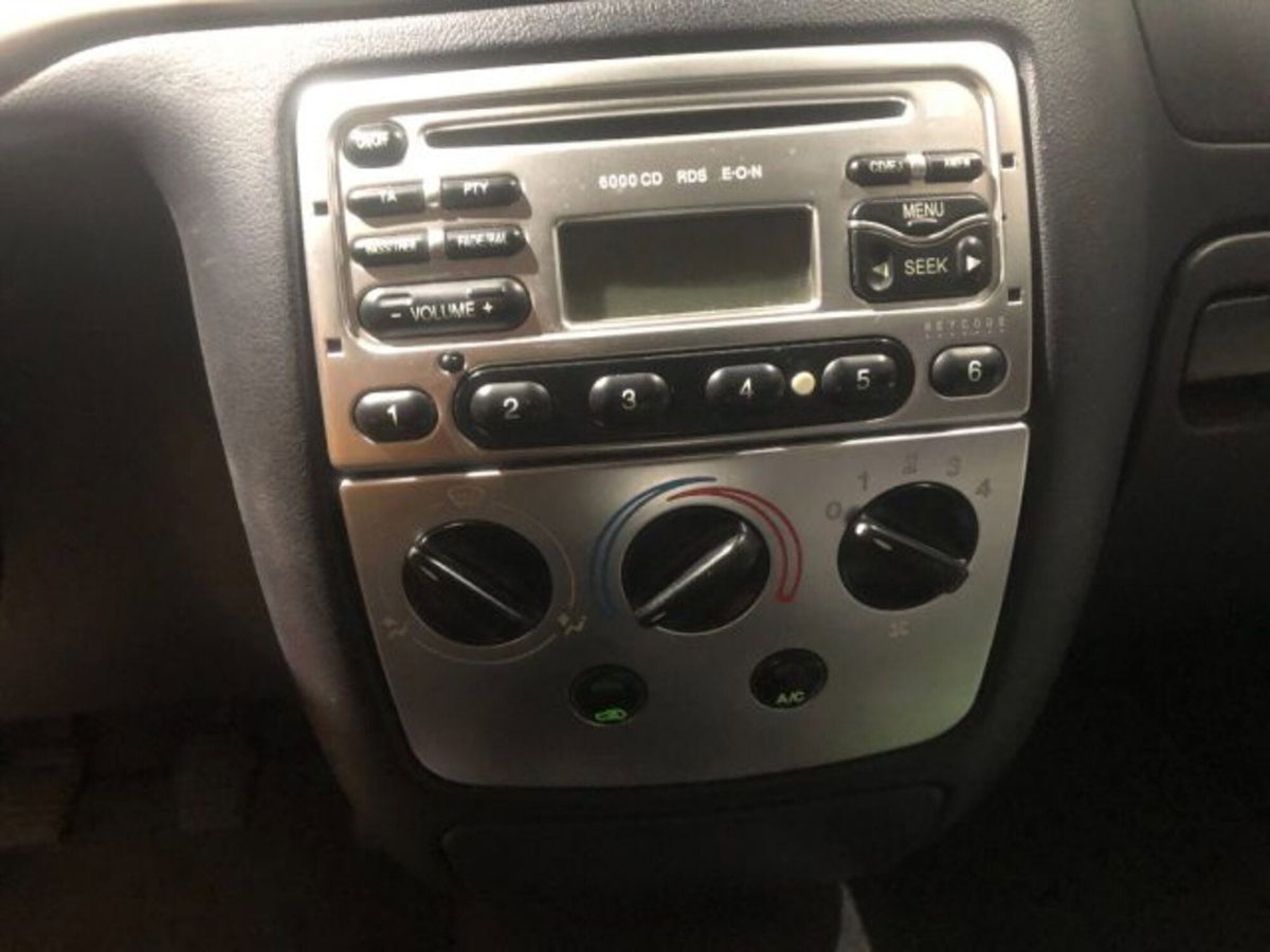 Ford Puma 1.7i 16V cat (7)
