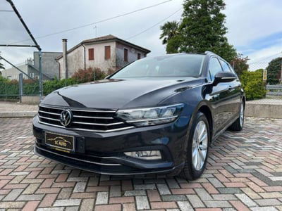 Volkswagen Passat Variant 2.0 TDI SCR EVO DSG Business usata