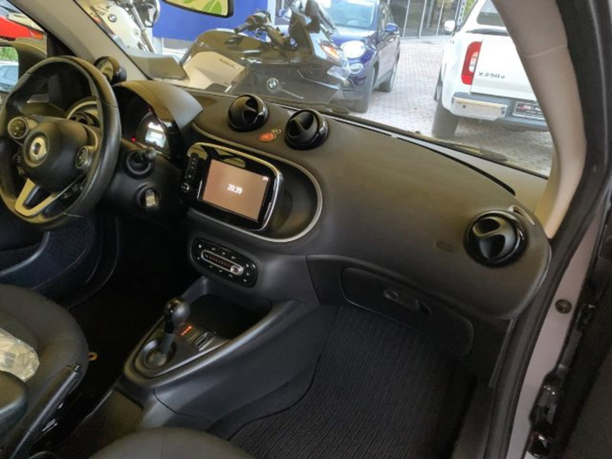 smart Fortwo EQ Passion Nightsky (11)