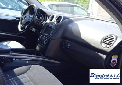 Mercedes-Benz Classe ML 320 CDI (4)