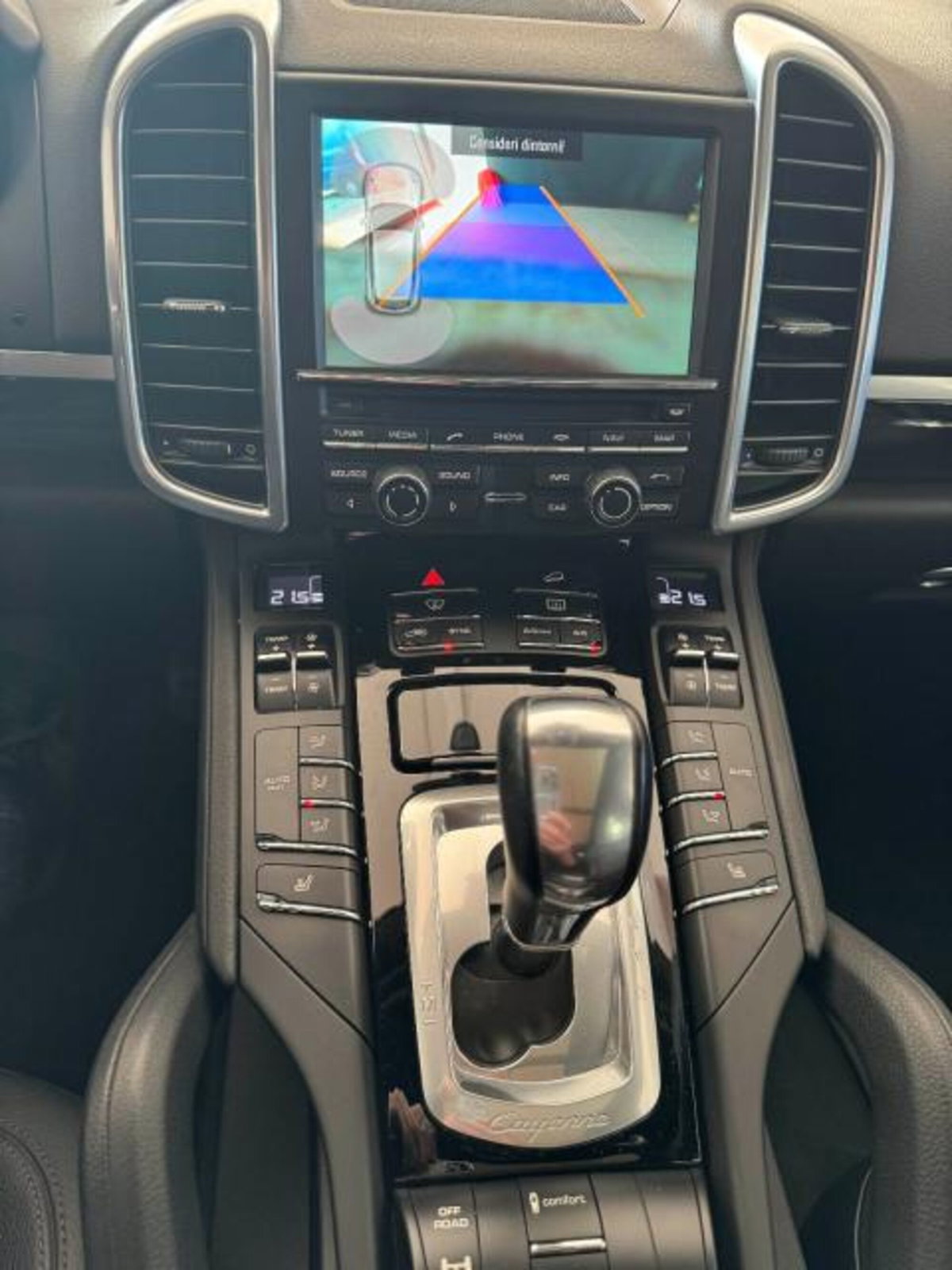 Porsche Cayenne 3.0 Diesel Platinum Edition (19)