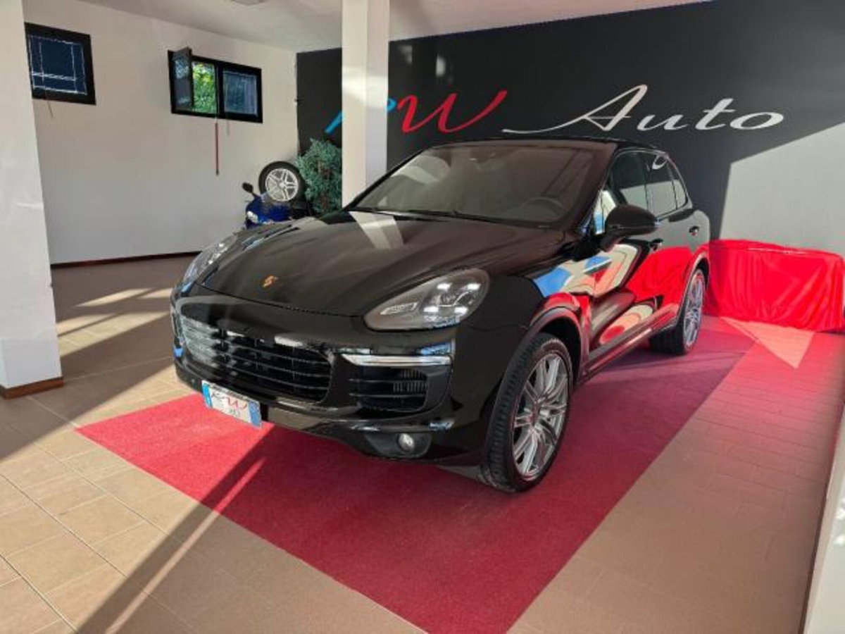 Porsche Cayenne 3.0 Diesel Platinum Edition (3)