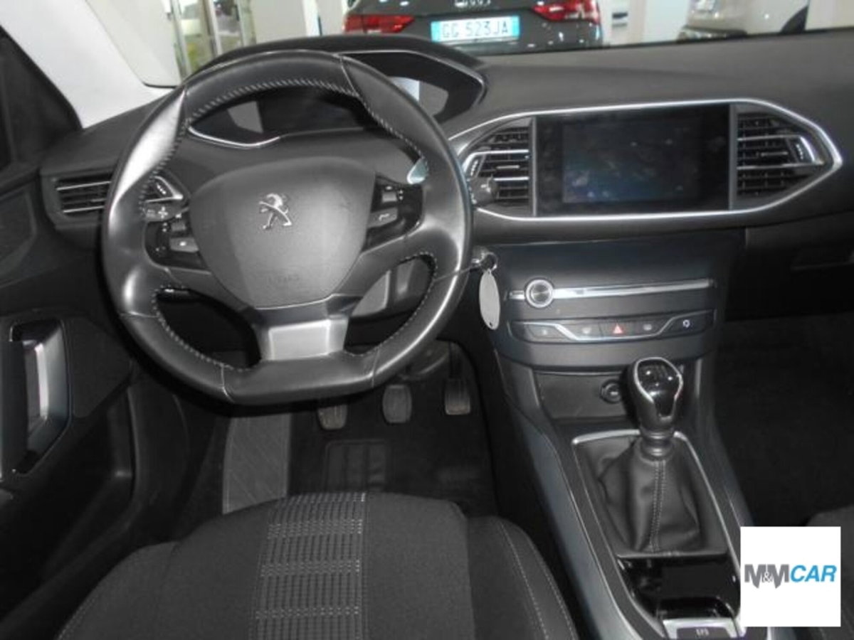 Peugeot 308 SW PureTech Turbo 130 S&S EAT8 Allure Pack (10)