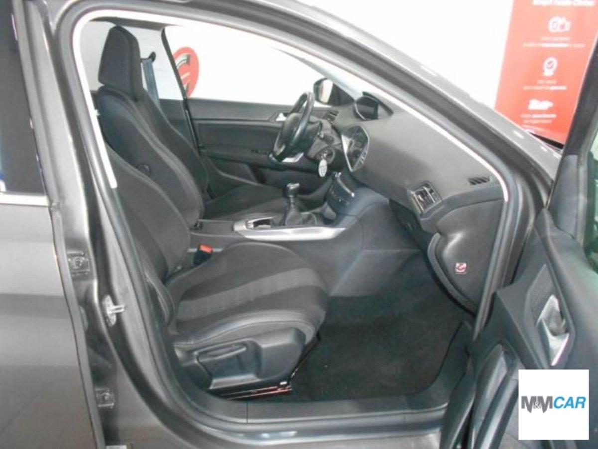 Peugeot 308 SW PureTech Turbo 130 S&S EAT8 Allure Pack (12)