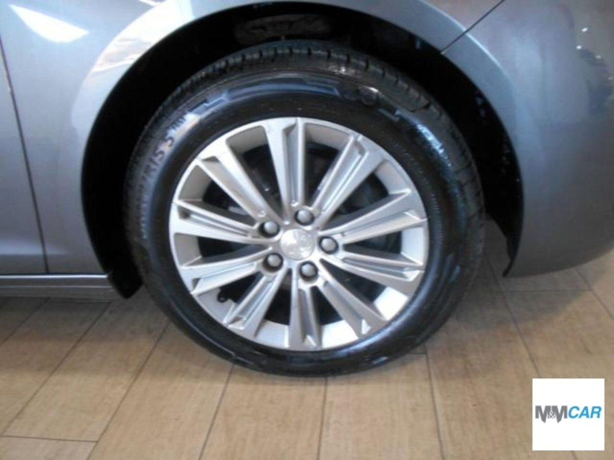 Peugeot 308 SW PureTech Turbo 130 S&S EAT8 Allure Pack (5)