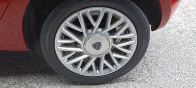Lancia Ypsilon 1.2 69 CV 5 porte Gold (7)
