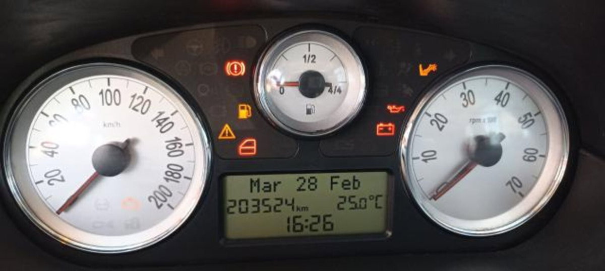 Lancia Ypsilon 1.4 16V MomoDesign (6)