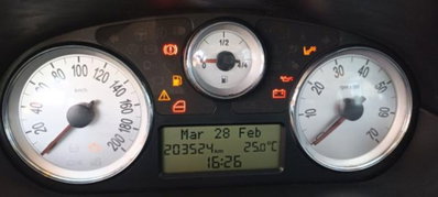Lancia Ypsilon 1.4 16V MomoDesign (6)