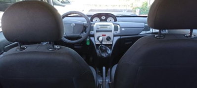 Lancia Ypsilon 1.4 16V MomoDesign (8)