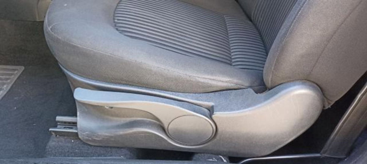 Lancia Ypsilon 1.4 16V MomoDesign (12)