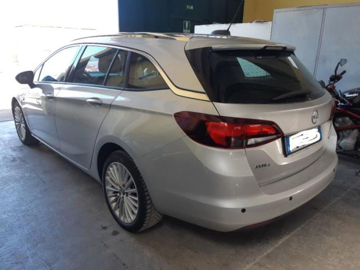 Opel Astra 1.6 CDTi 110CV Start&Stop 5 porte Dynamic (3)