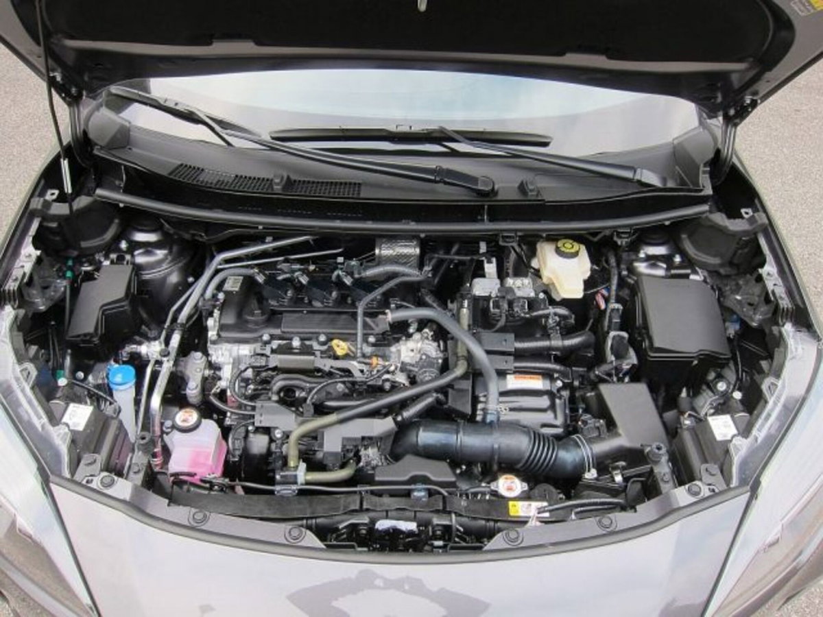 Toyota Yaris Cross Lounge fwd 130cv e-cvt (15)