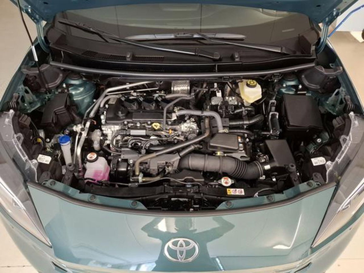 Toyota Yaris Cross Icon awd-i 130cv e-cvt (15)