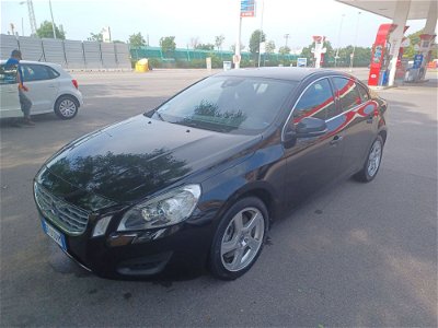 Volvo S60 D3 Geartronic Kinetic  usata