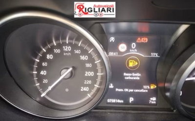 Land Rover Discovery Sport 2.0 eD4 150 CV 2WD (3)