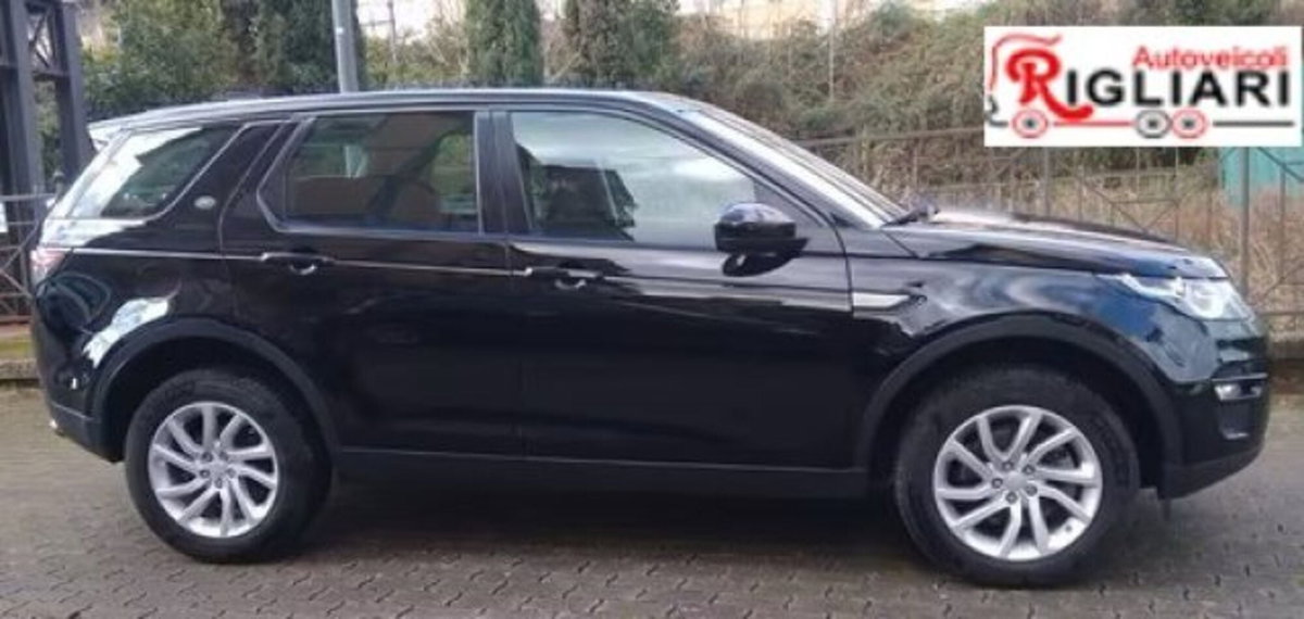Land Rover Discovery Sport 2.0 eD4 150 CV 2WD (4)