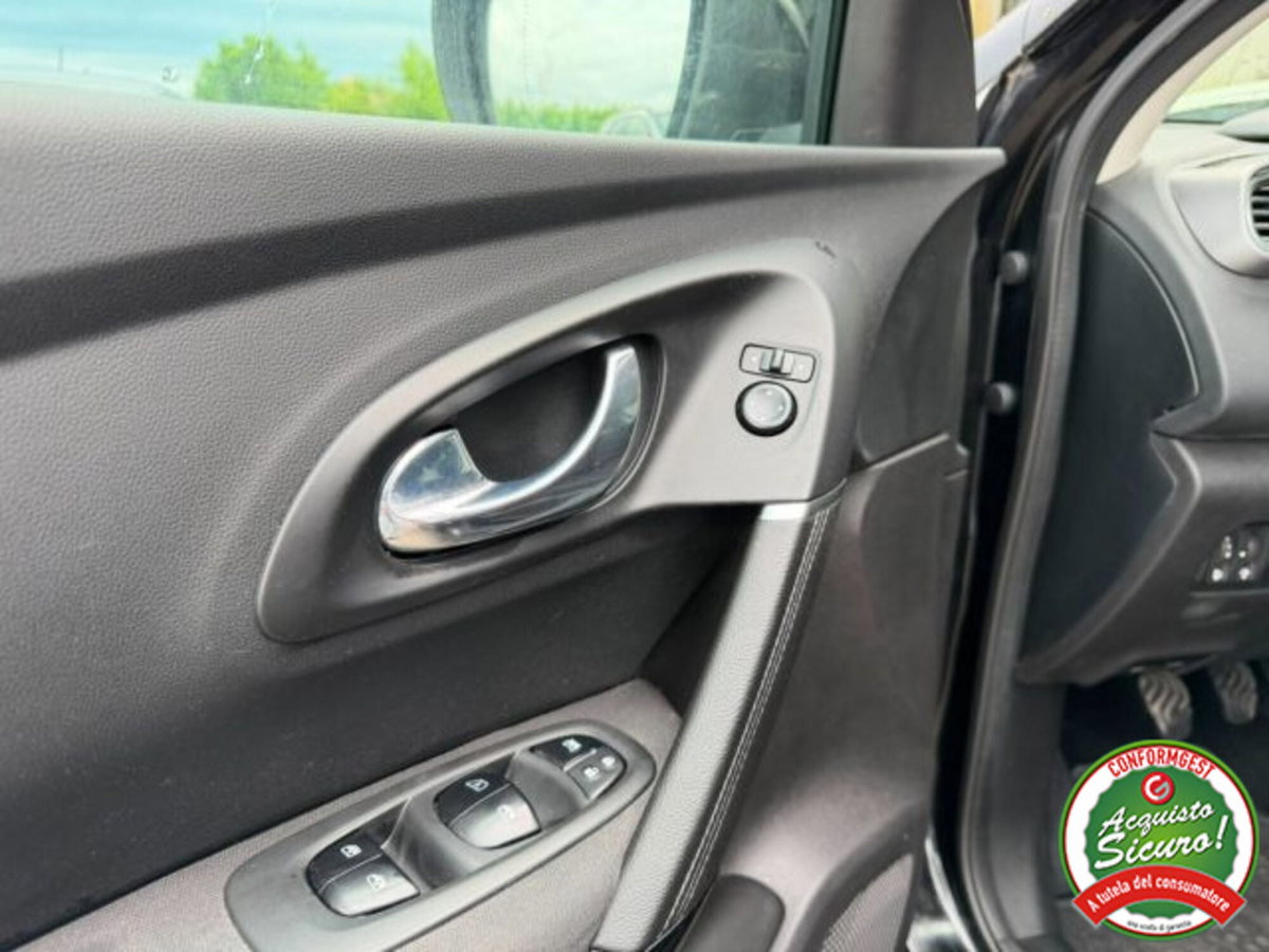Renault Kadjar 8V 110CV EDC Energy Intens (7)