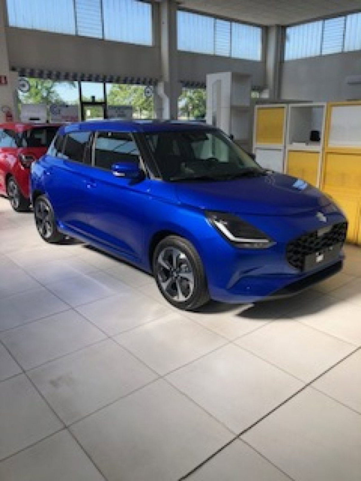 Suzuki Swift 1.2h Top 2wd (2)