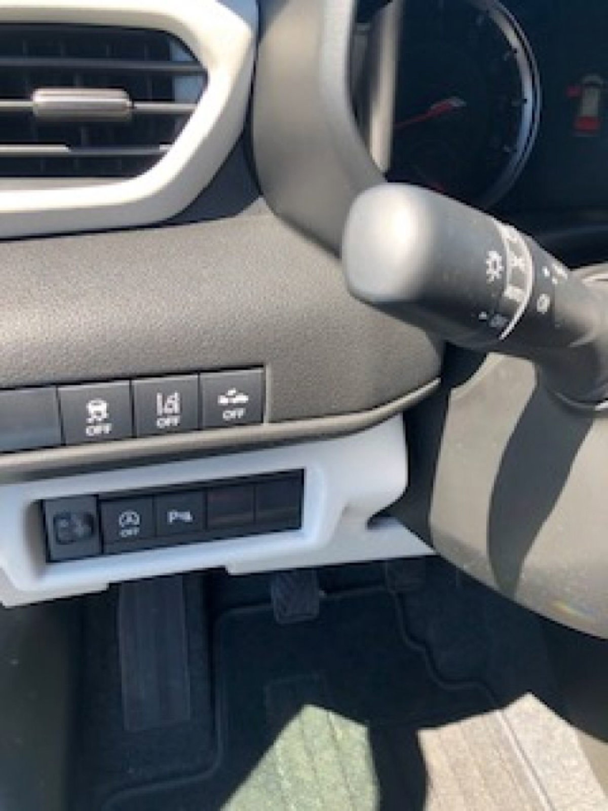 Suzuki Swift 1.2h Top 2wd (20)