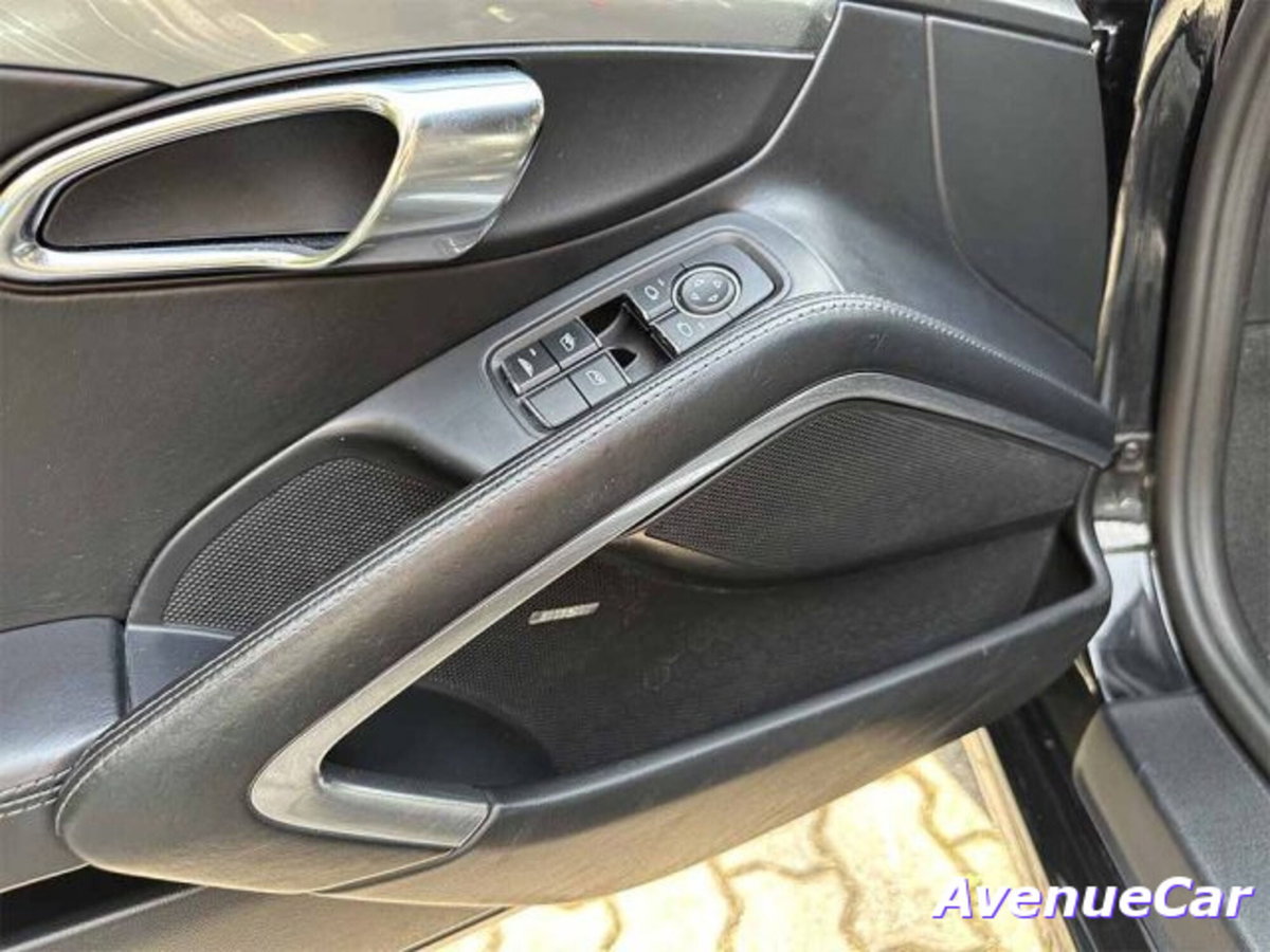 Porsche 911 Cabrio 3.4 Carrera (18)