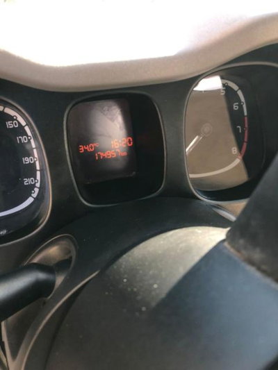 Fiat Panda 0.9 TwinAir Turbo Natural Power Lounge (17)