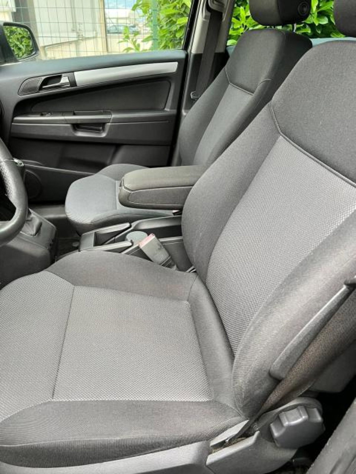 Opel Zafira 1.6 16V ecoM 150CV Turbo Cosmo (15)