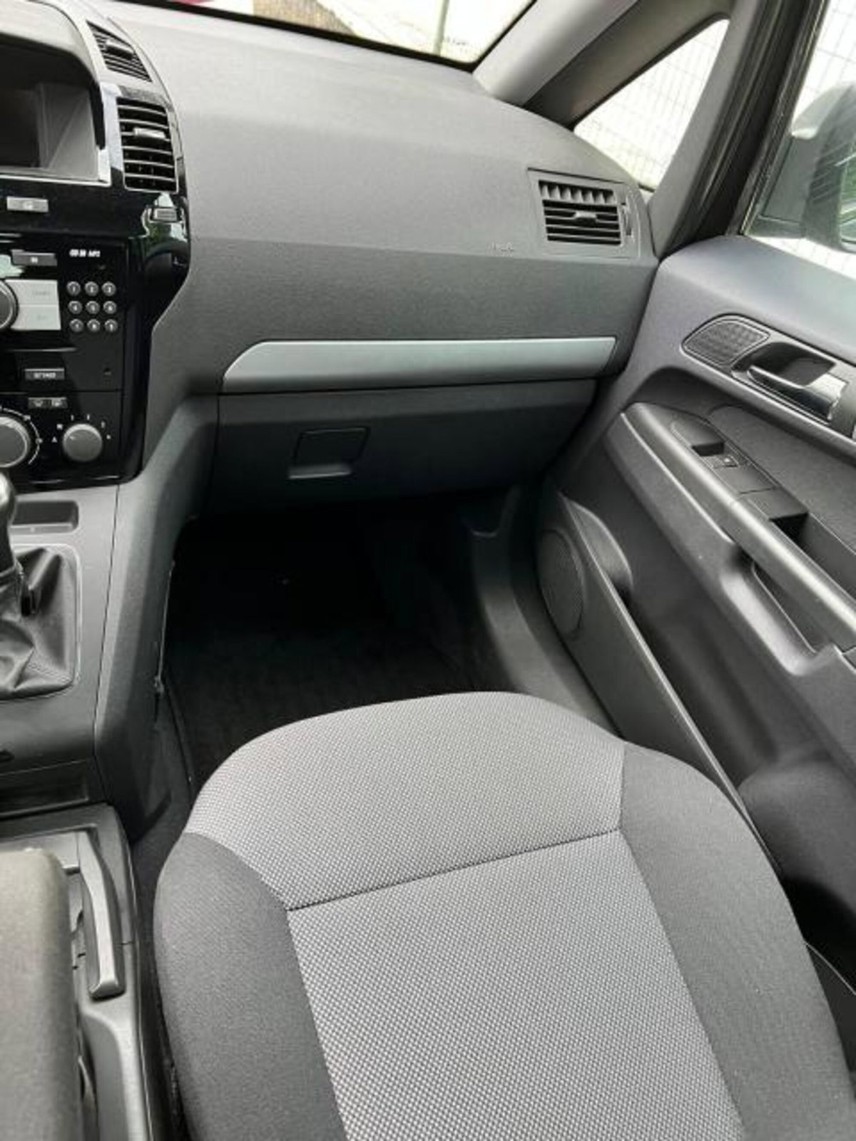 Opel Zafira 1.6 16V ecoM 150CV Turbo Cosmo (18)