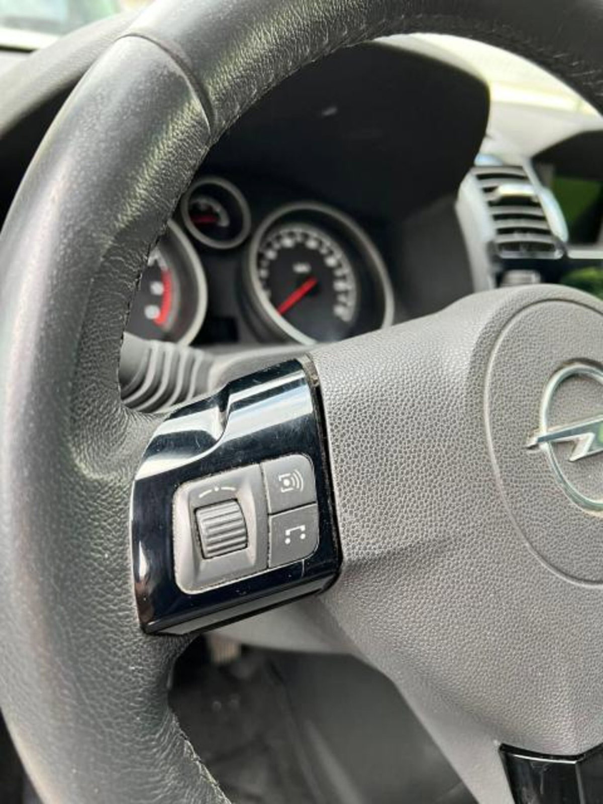 Opel Zafira 1.6 16V ecoM 150CV Turbo Cosmo (10)
