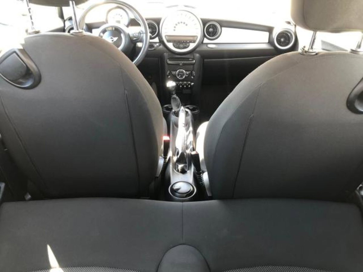 MINI Mini 1.6 16V Cooper D (20)