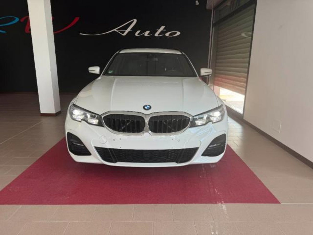 BMW Serie 3 Touring 320d  Msport (2)